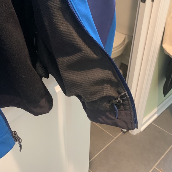 COPY - COPY - Marmot windstopper jacket - Picture 4 of 5